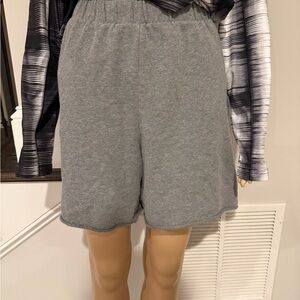 Target Wild Fable Gray Casual Elastic Waist SweatShorts w/ pockets